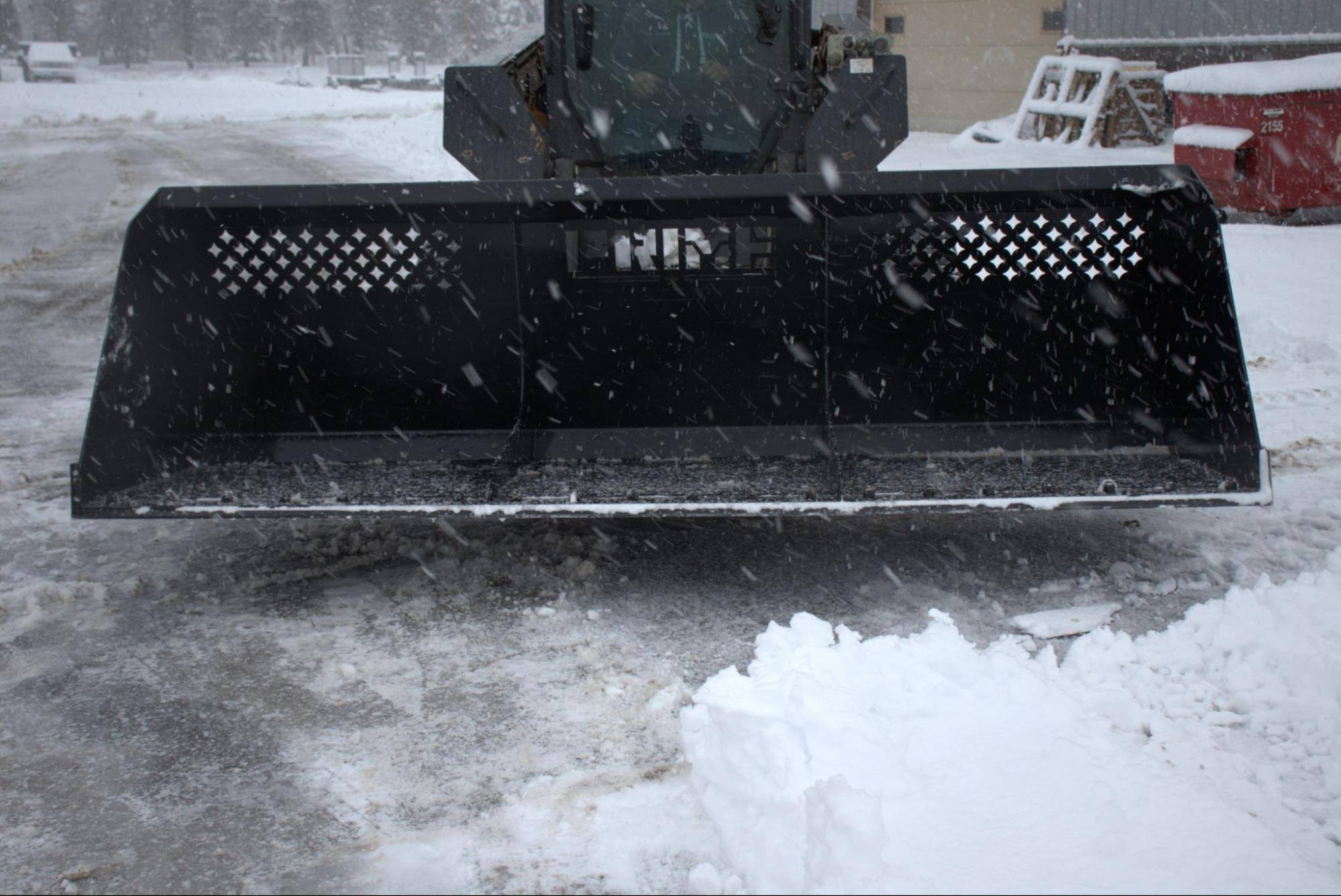 What Skid Steer Snow Bucket is Right For Your Loader?