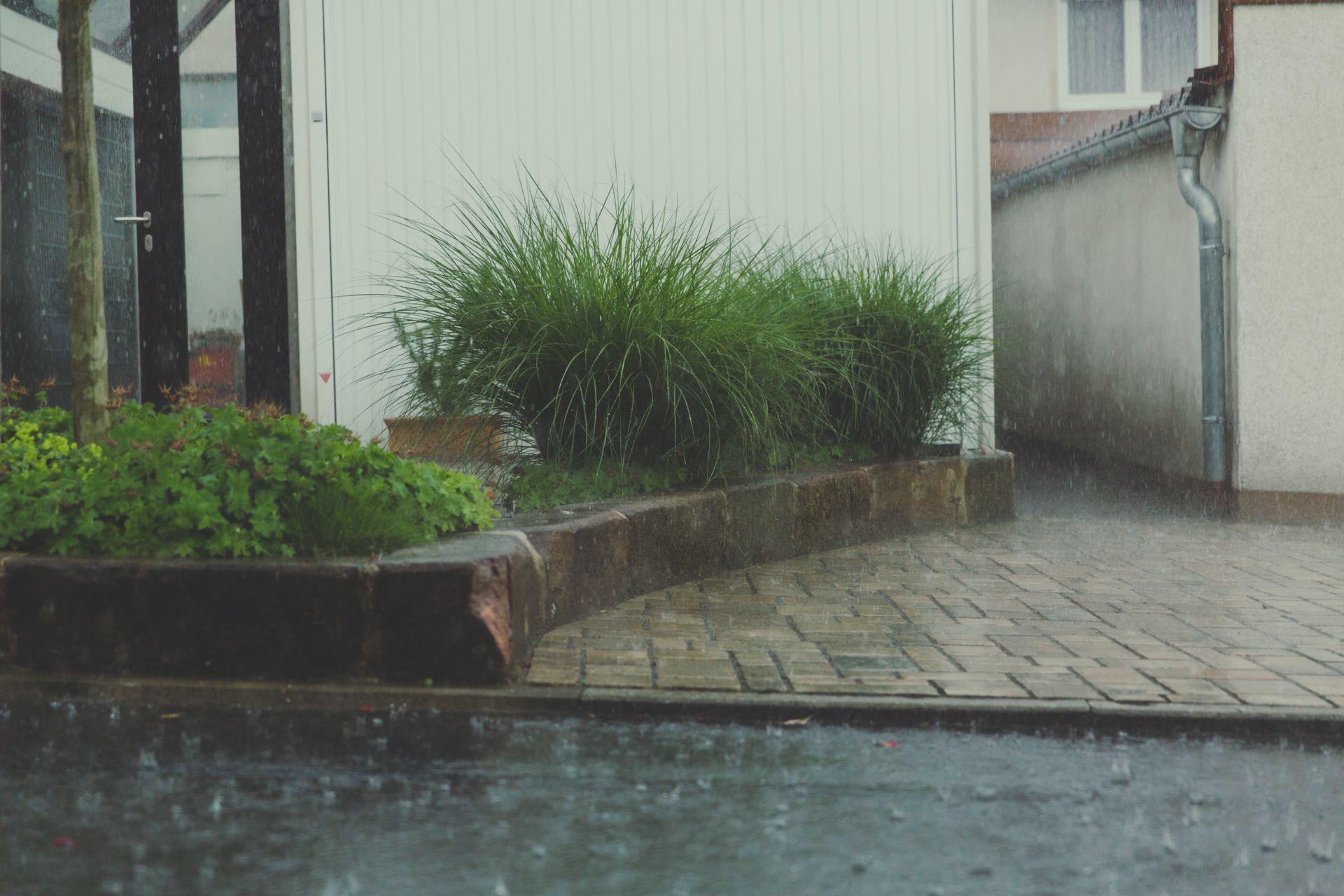 5 Tips for Spring & Summer Landscaping Projects—Don’t Risk a Washout!