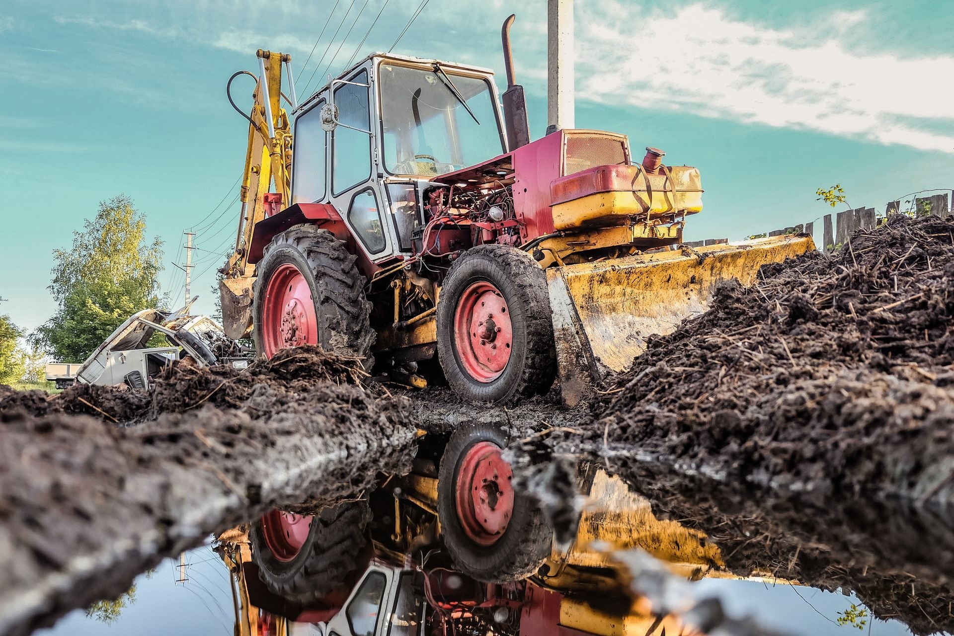 Why Your Grade Still Looks Like Hell (And How a Land Leveler Fixes It)